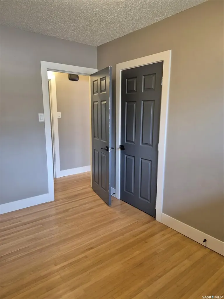 4515 Sherwood Drive Regina SK S4R 3B3