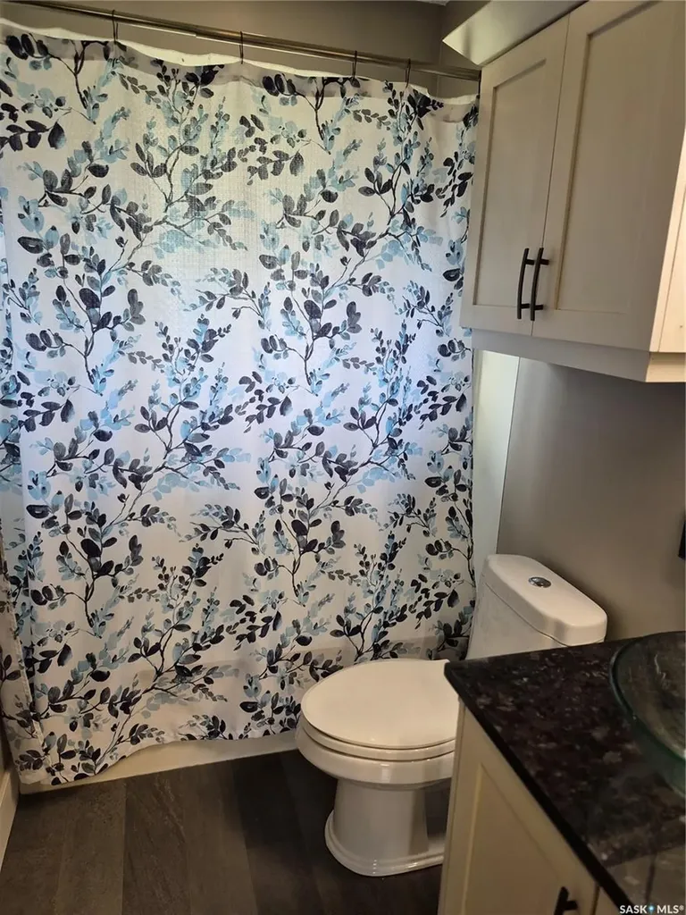 4515 Sherwood Drive Regina SK S4R 3B3