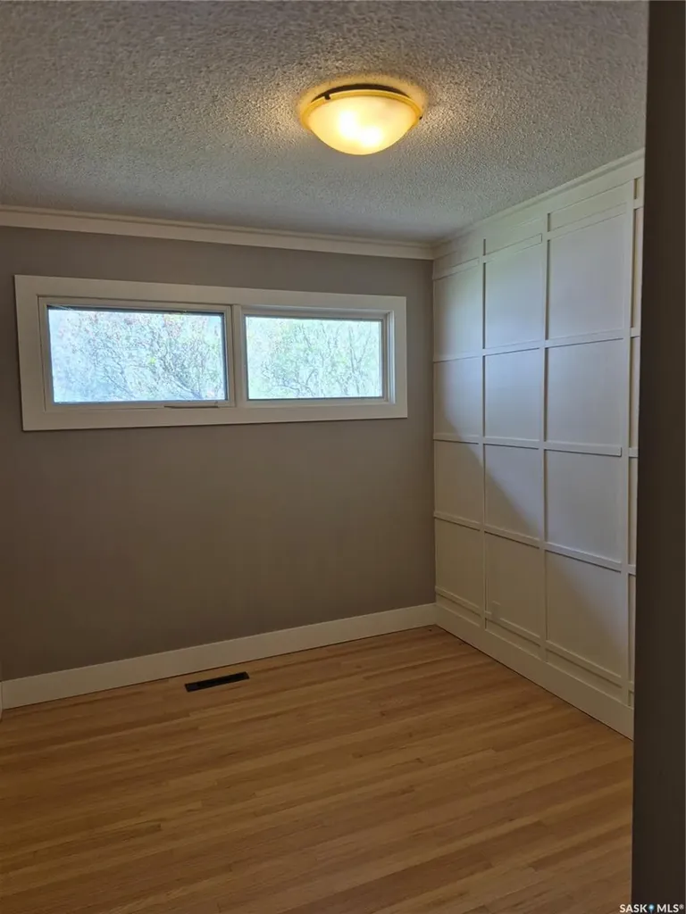 4515 Sherwood Drive Regina SK S4R 3B3