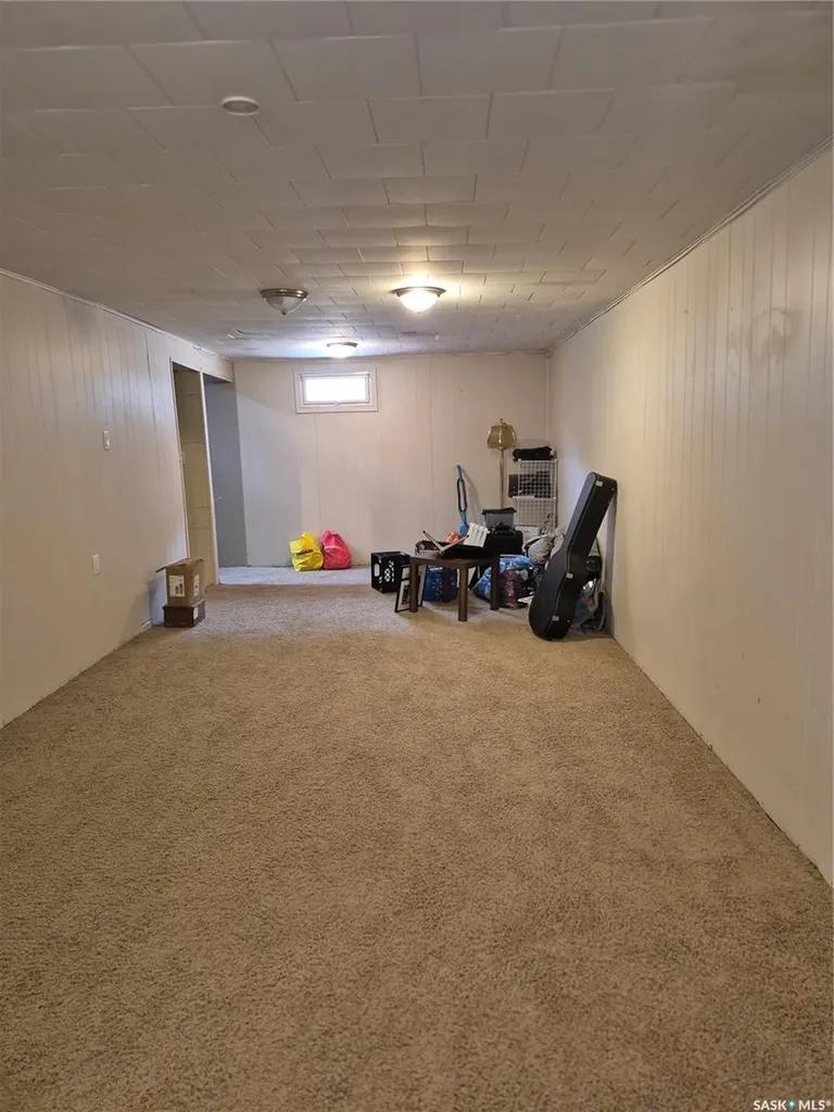 4515 Sherwood Drive Regina SK S4R 3B3