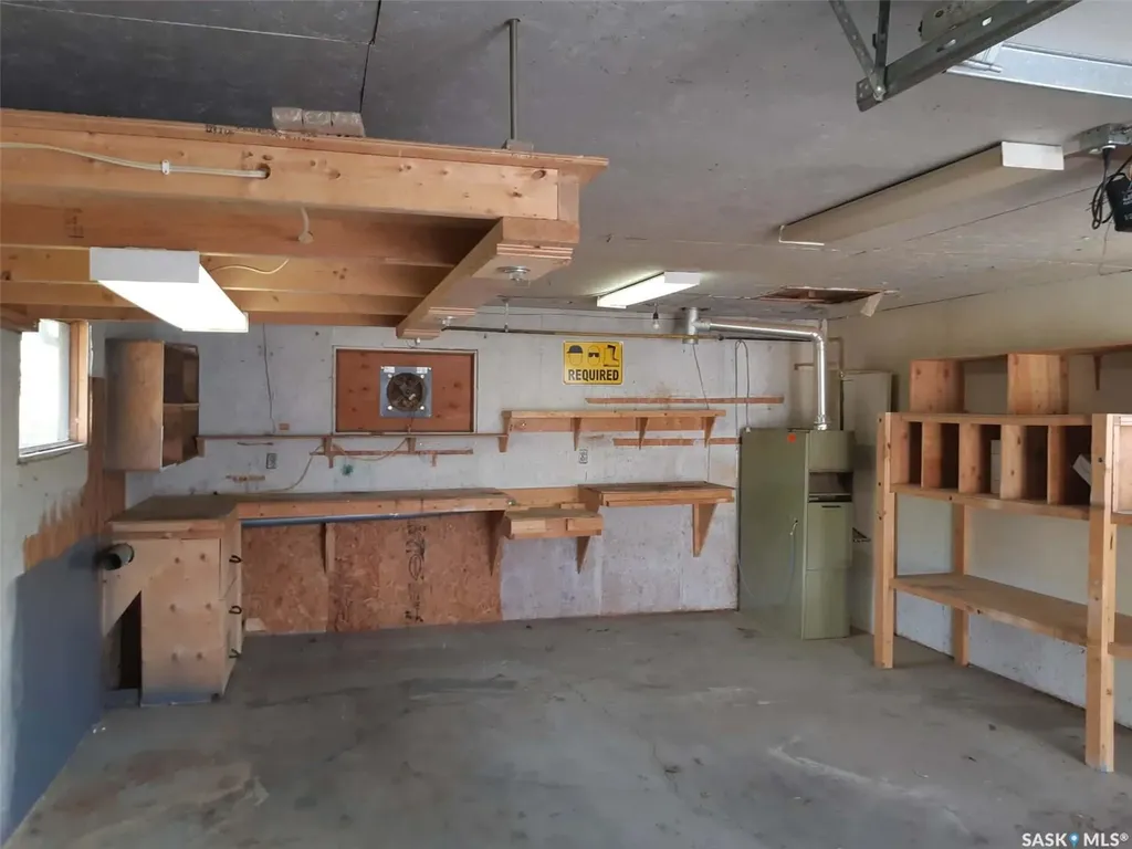 4515 Sherwood Drive Regina SK S4R 3B3