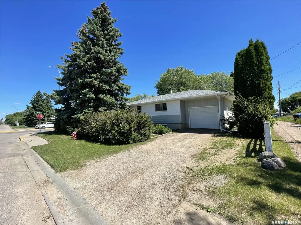 2800 1st Avenue E Prince Albert SK S6V 2C8