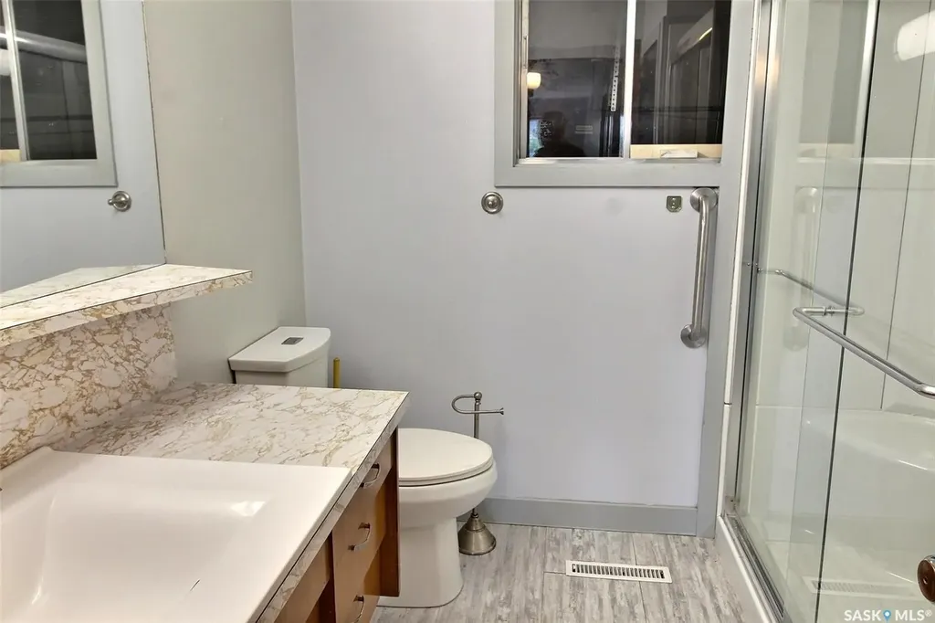 2800 1st Avenue E Prince Albert SK S6V 2C8