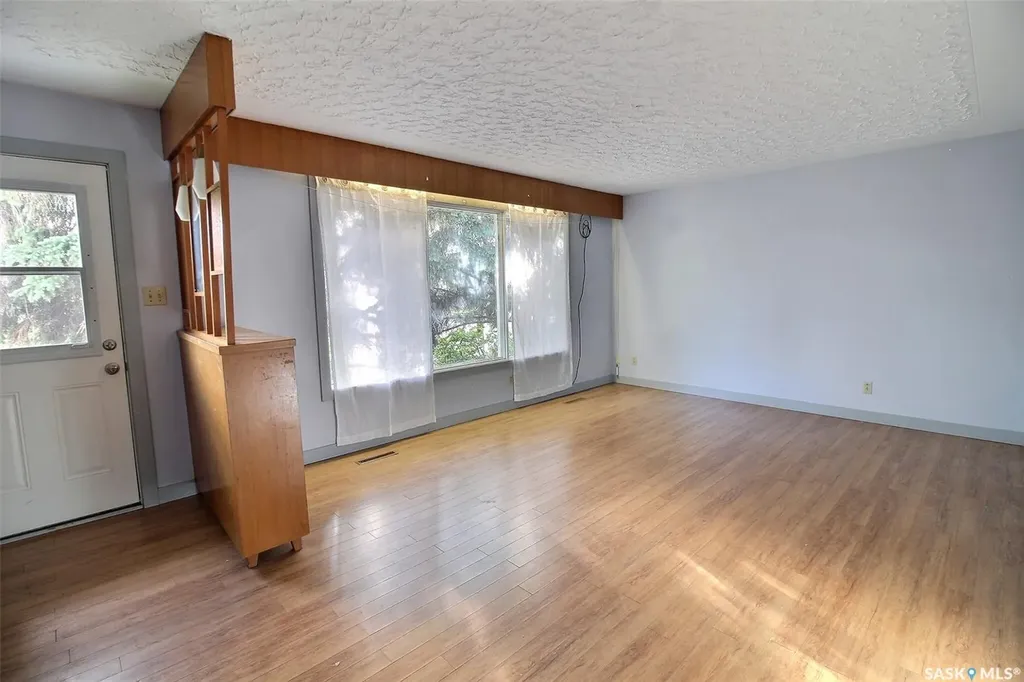 2800 1st Avenue E Prince Albert SK S6V 2C8