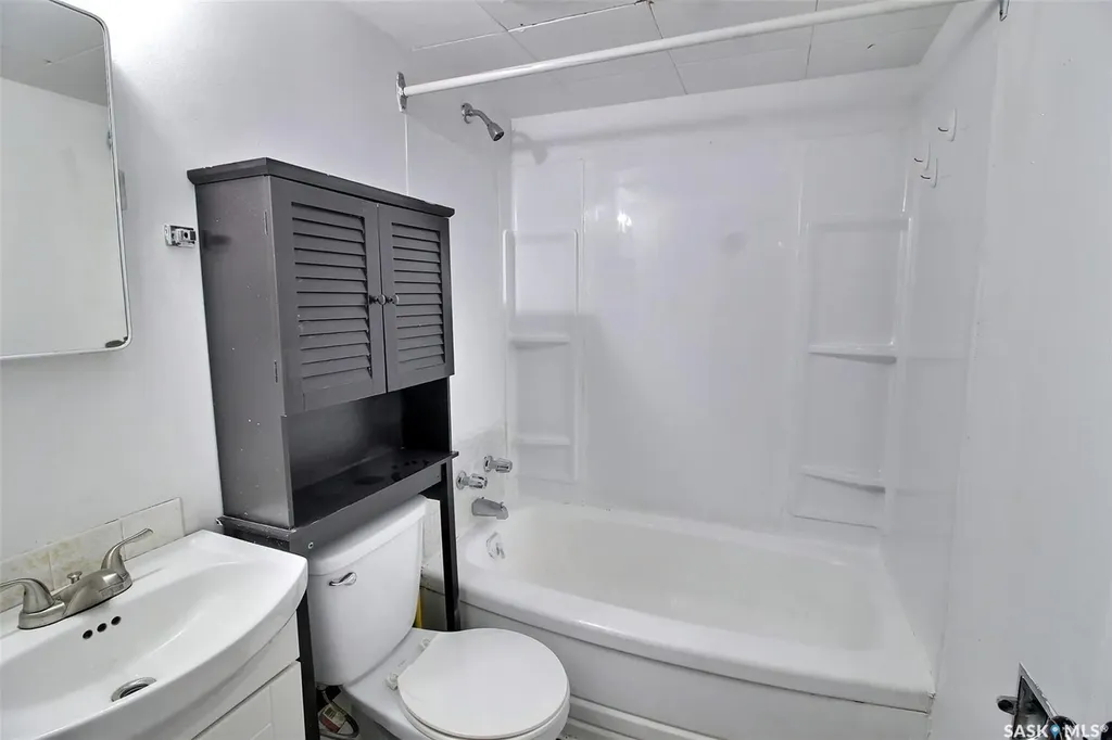 2800 1st Avenue E Prince Albert SK S6V 2C8