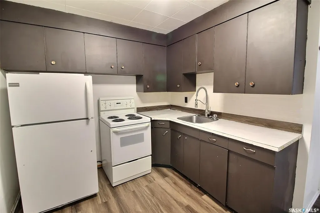 2800 1st Avenue E Prince Albert SK S6V 2C8