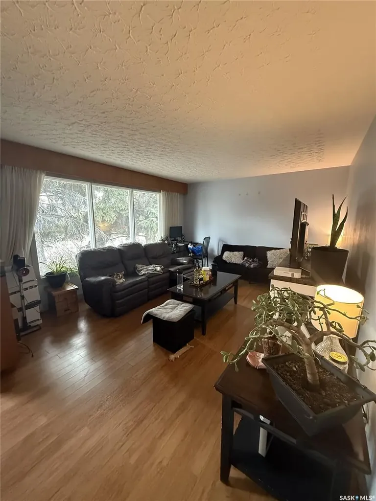 2800 1st Avenue E Prince Albert SK S6V 2C8