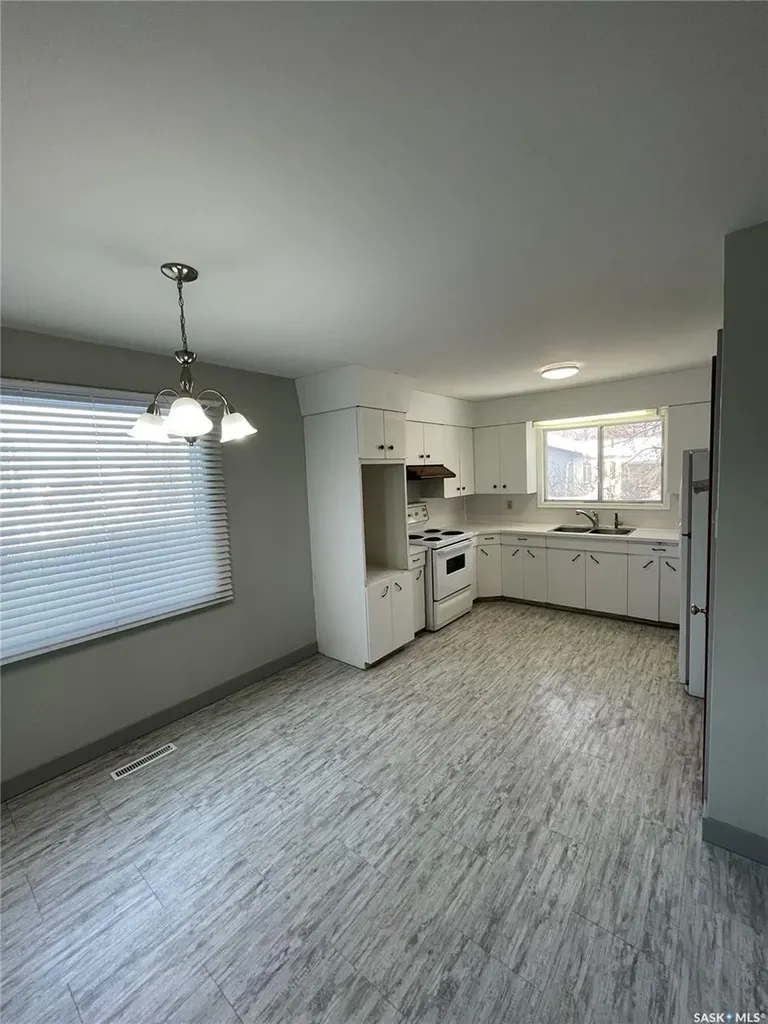 2800 1st Avenue E Prince Albert SK S6V 2C8