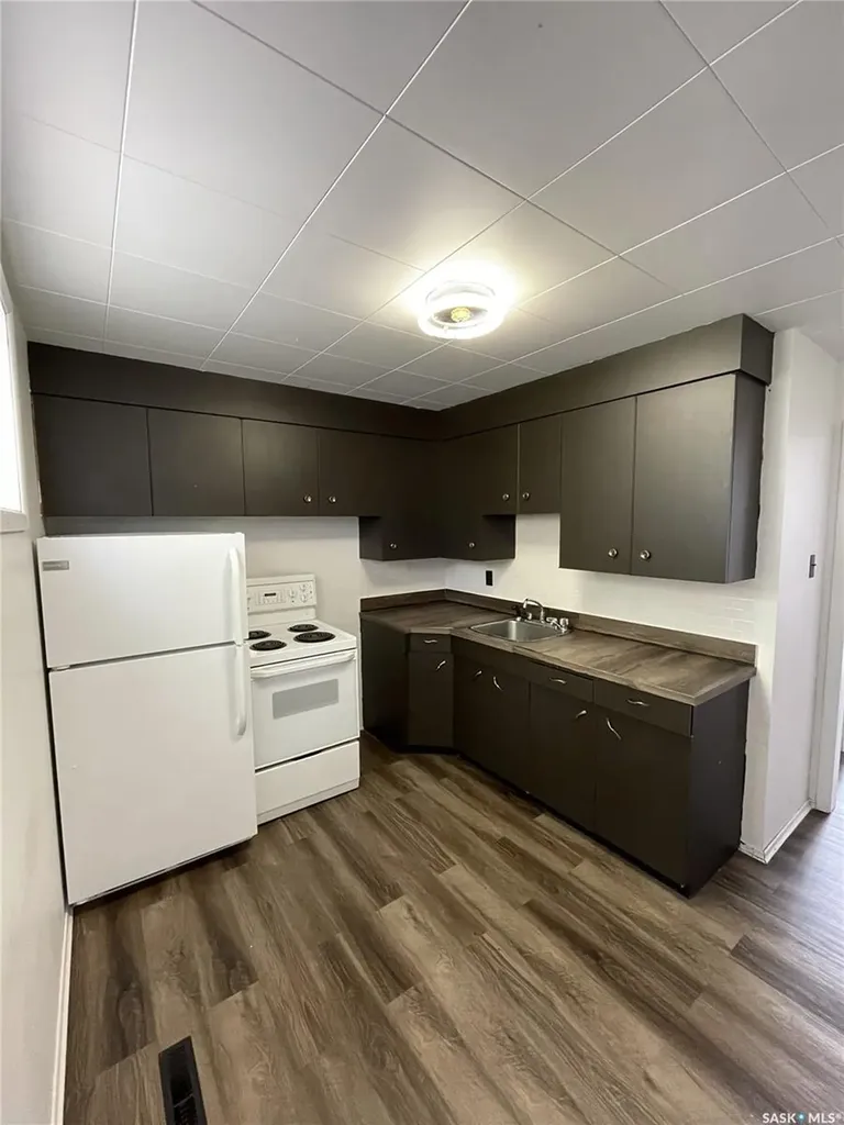 2800 1st Avenue E Prince Albert SK S6V 2C8
