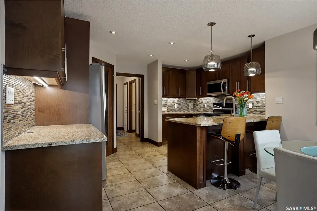 8034 Fairways West Drive Regina SK S4Y 0A5