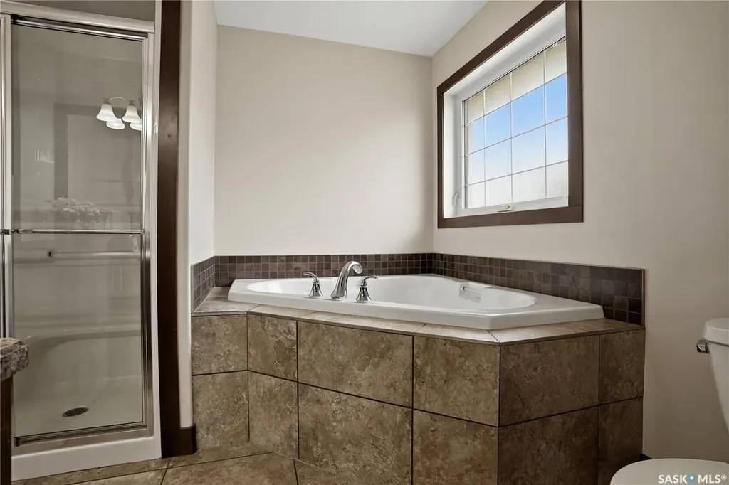8034 Fairways West Drive Regina SK S4Y 0A5