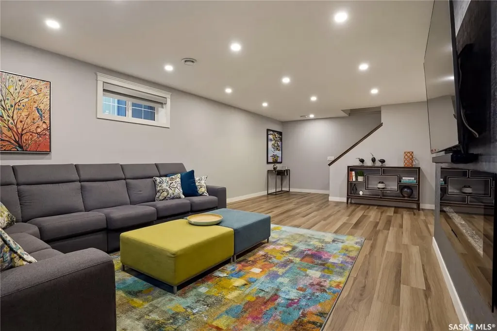 8034 Fairways West Drive Regina SK S4Y 0A5