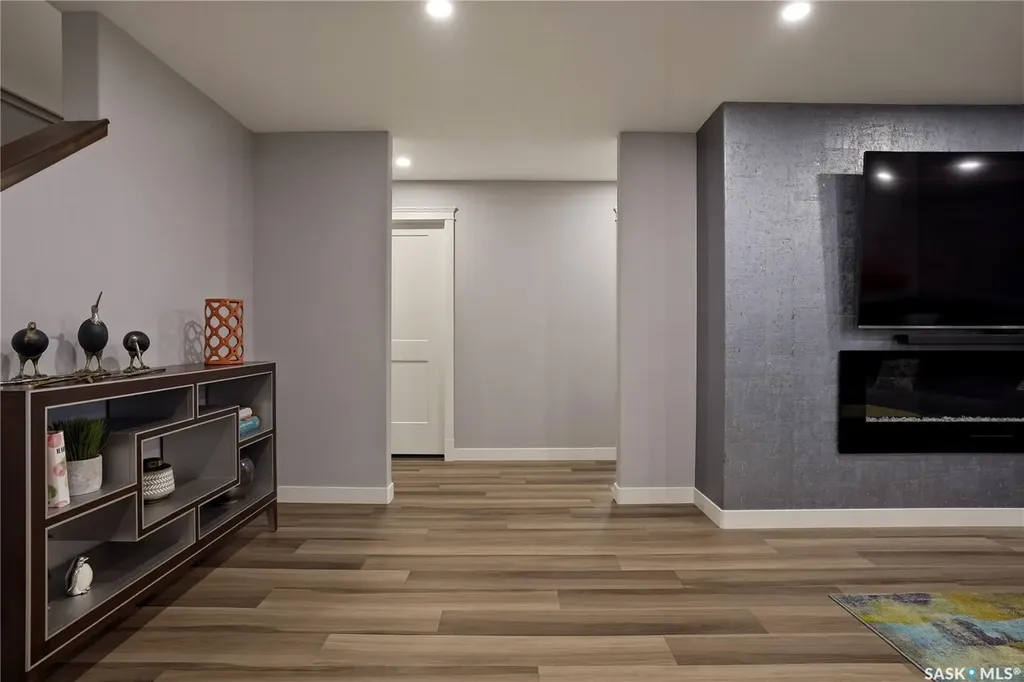 8034 Fairways West Drive Regina SK S4Y 0A5