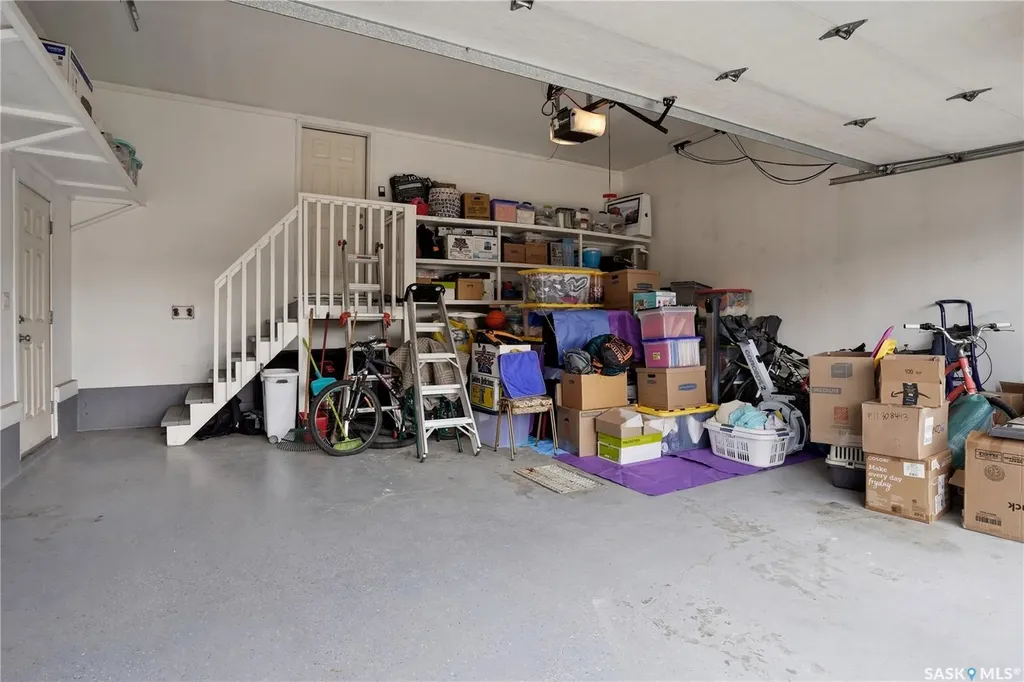 8034 Fairways West Drive Regina SK S4Y 0A5
