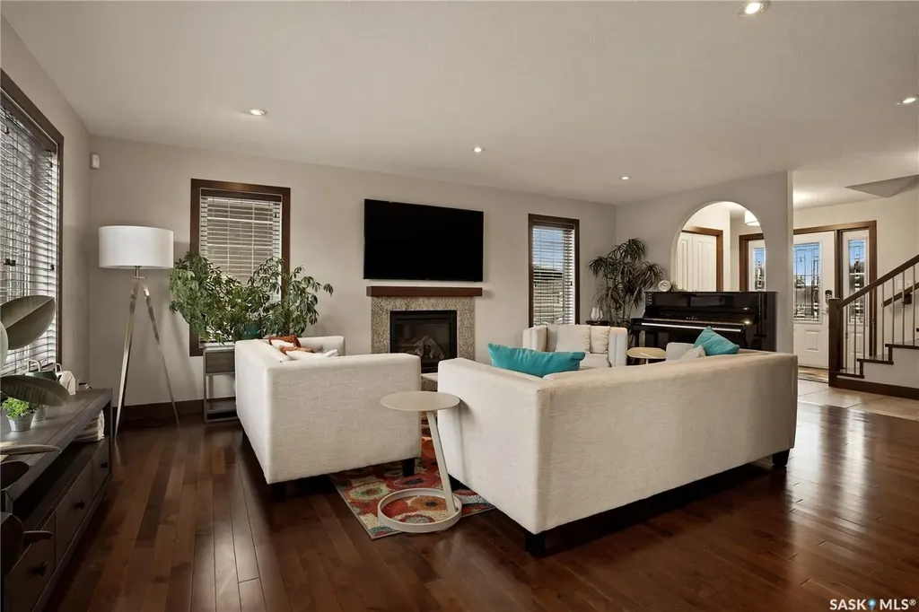 8034 Fairways West Drive Regina SK S4Y 0A5