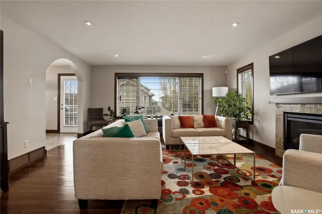 8034 Fairways West Drive Regina SK S4Y 0A5