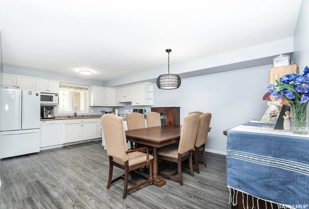 230 Heath Avenue Saskatoon SK S7S 1N7