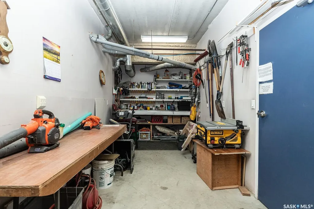 230 Heath Avenue Saskatoon SK S7S 1N7