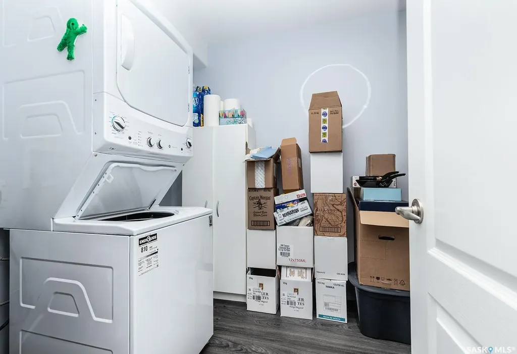 230 Heath Avenue Saskatoon SK S7S 1N7