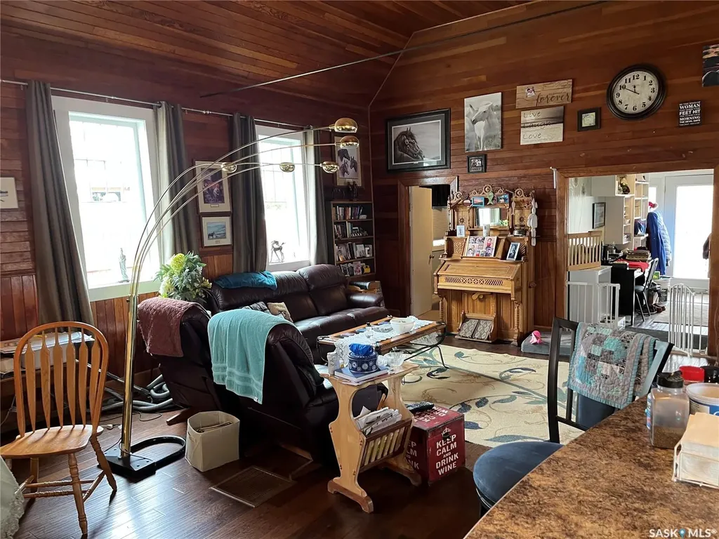 158 Municipal Road Coronach SK S0H 0Z0