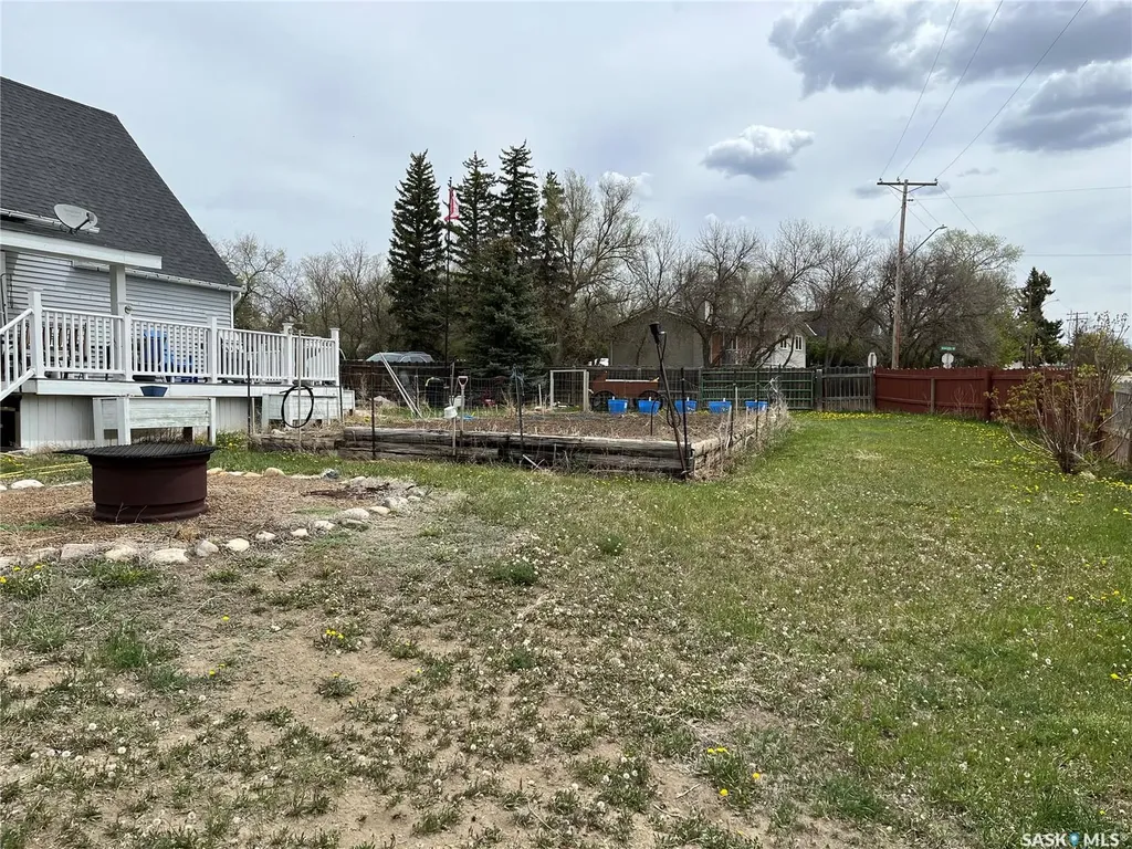 158 Municipal Road Coronach SK S0H 0Z0