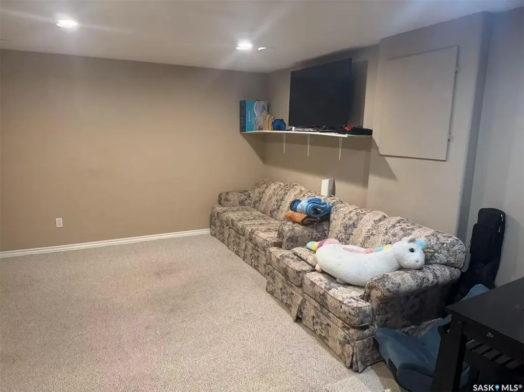 103 Banyan Crescent Saskatoon SK S7V 1G2