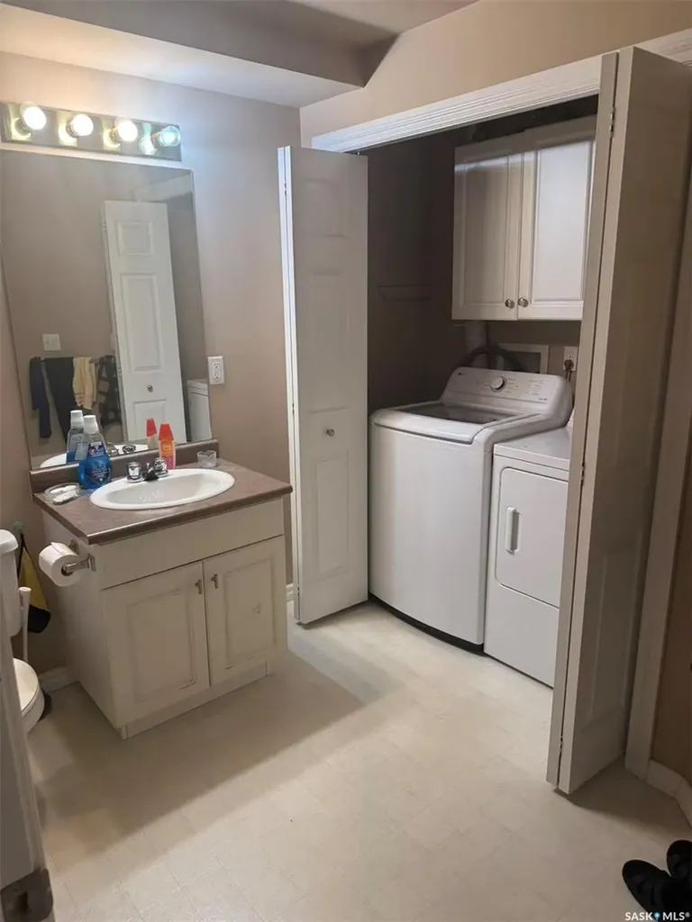 103 Banyan Crescent Saskatoon SK S7V 1G2