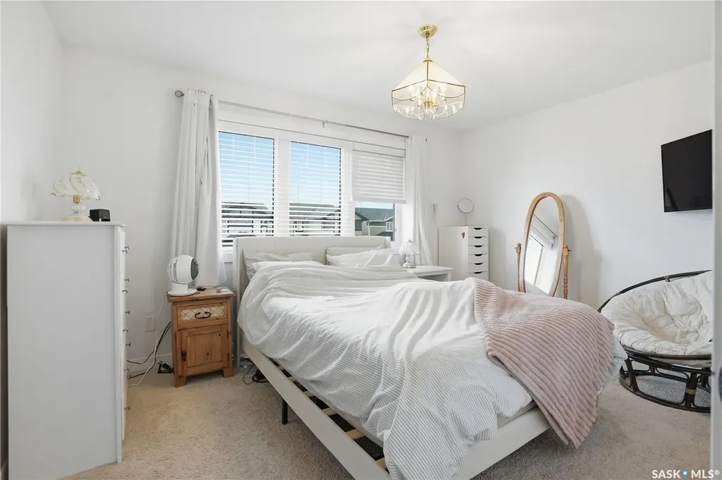 266 Parkview Cove Osler SK S0K 3A0