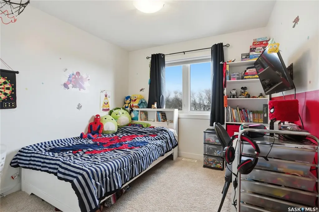 266 Parkview Cove Osler SK S0K 3A0
