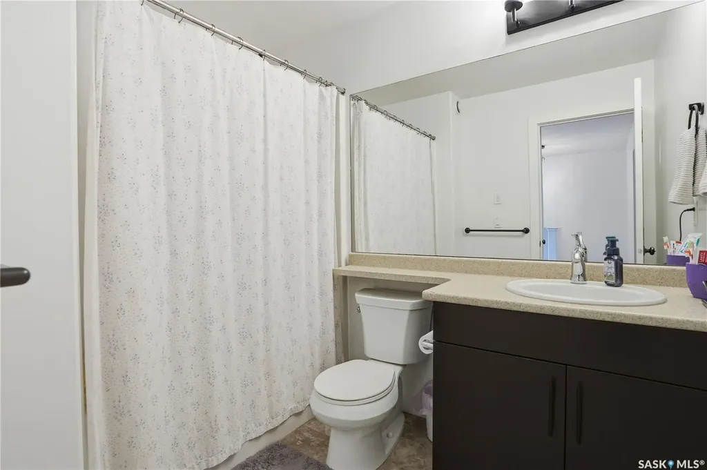 266 Parkview Cove Osler SK S0K 3A0