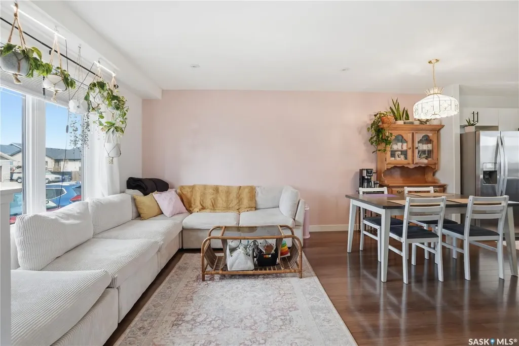 266 Parkview Cove Osler SK S0K 3A0