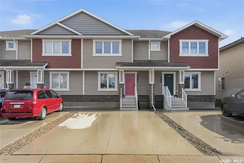266 Parkview Cove Osler SK S0K 3A0