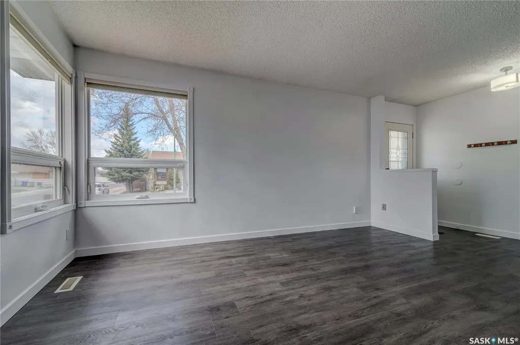 3 Hunt Crescent Regina SK S4N 5K7