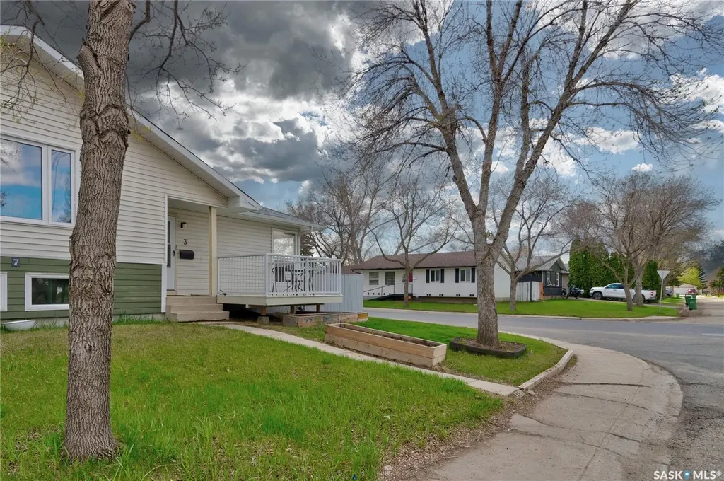 3 Hunt Crescent Regina SK S4N 5K7
