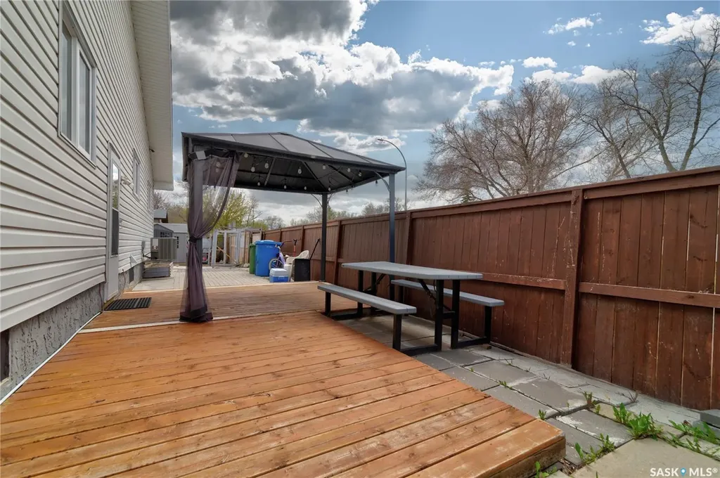 3 Hunt Crescent Regina SK S4N 5K7