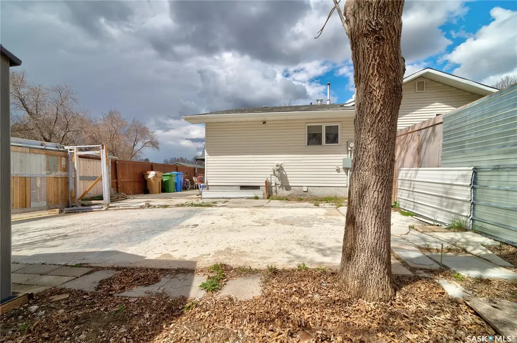 3 Hunt Crescent Regina SK S4N 5K7