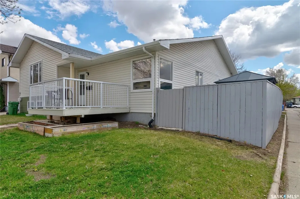 3 Hunt Crescent Regina SK S4N 5K7