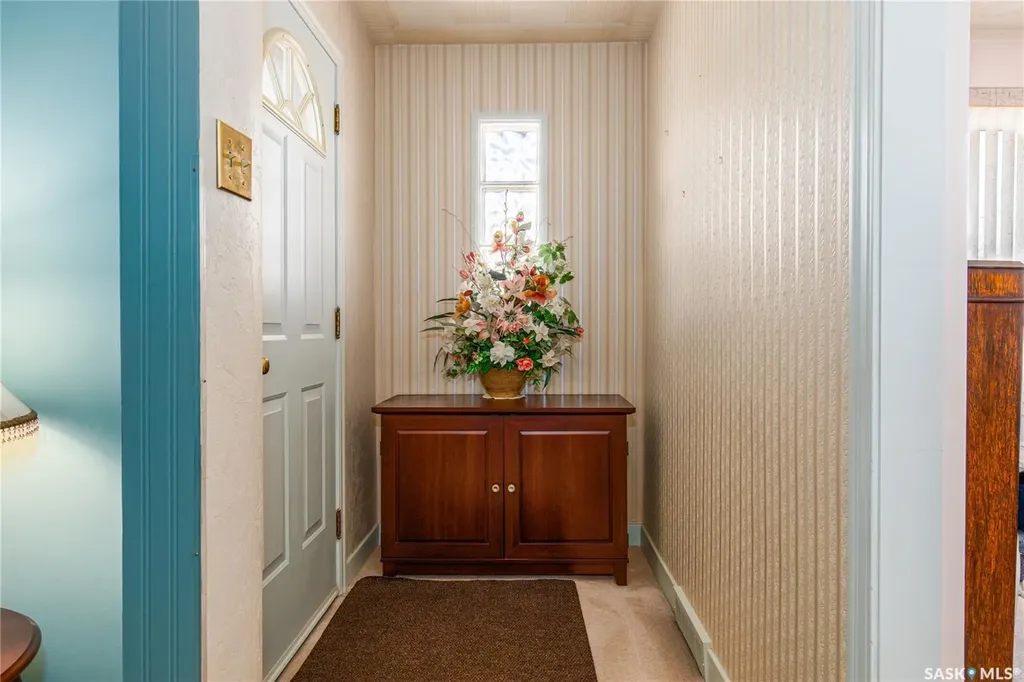 1171 Henleaze Avenue Moose Jaw SK S6H 3V8