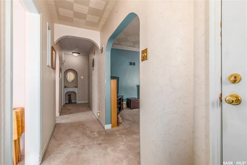1171 Henleaze Avenue Moose Jaw SK S6H 3V8