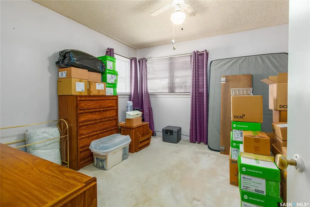 1171 Henleaze Avenue Moose Jaw SK S6H 3V8