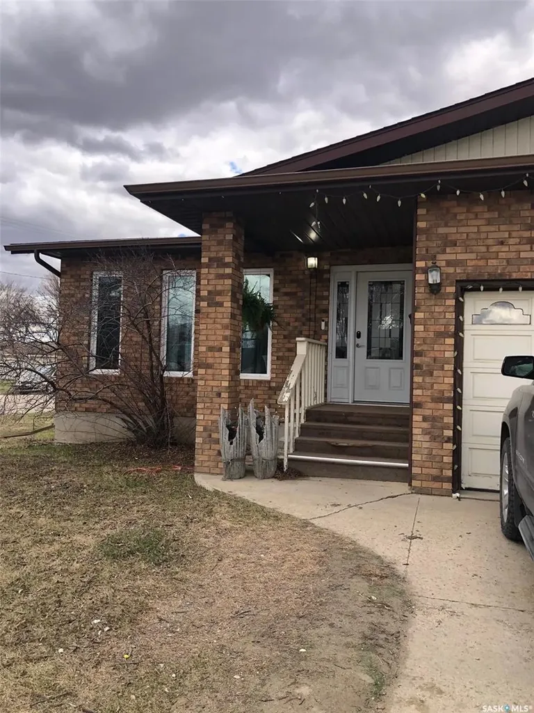 304 1st Avenue NE Preeceville SK S0A 3B0