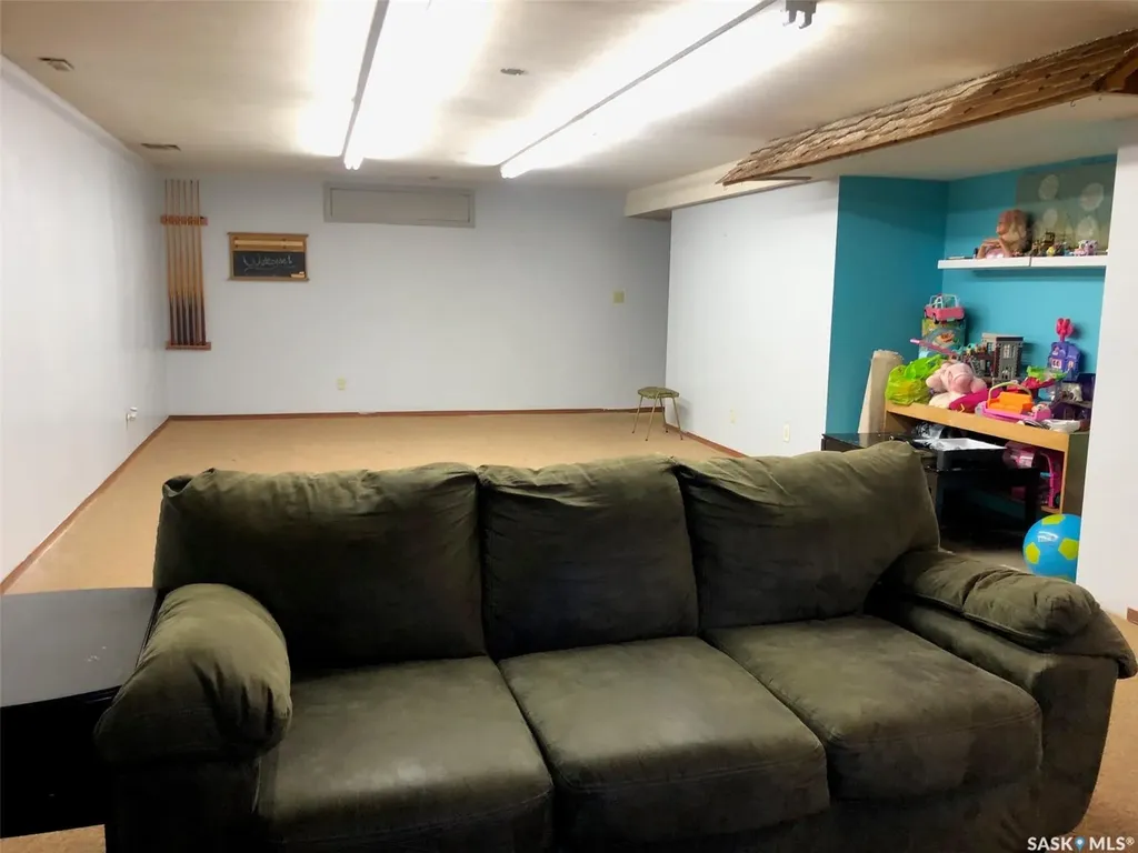 304 1st Avenue NE Preeceville SK S0A 3B0