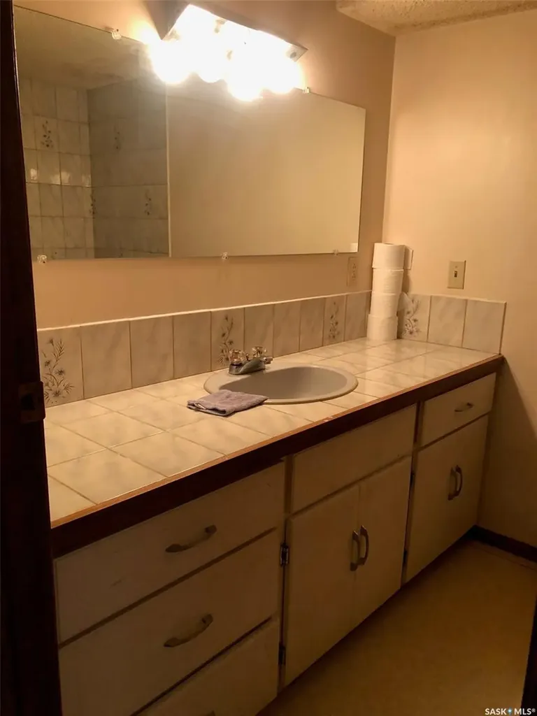 304 1st Avenue NE Preeceville SK S0A 3B0
