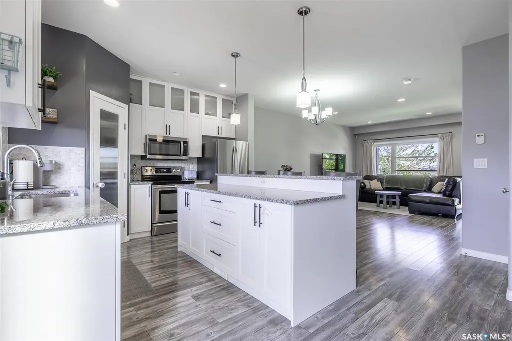 4119 33rd Street W Saskatoon SK S7R 0M4