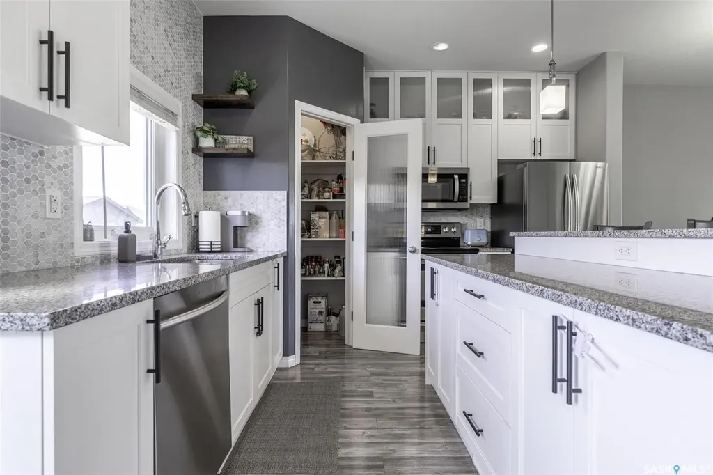 4119 33rd Street W Saskatoon SK S7R 0M4