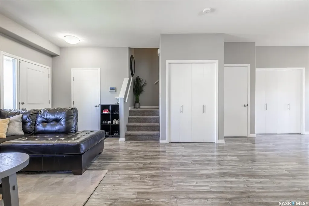 4119 33rd Street W Saskatoon SK S7R 0M4