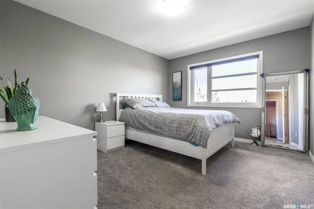 4119 33rd Street W Saskatoon SK S7R 0M4