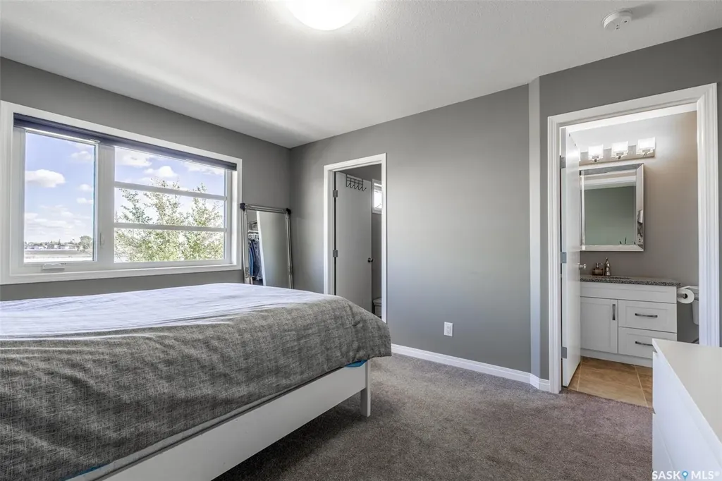 4119 33rd Street W Saskatoon SK S7R 0M4