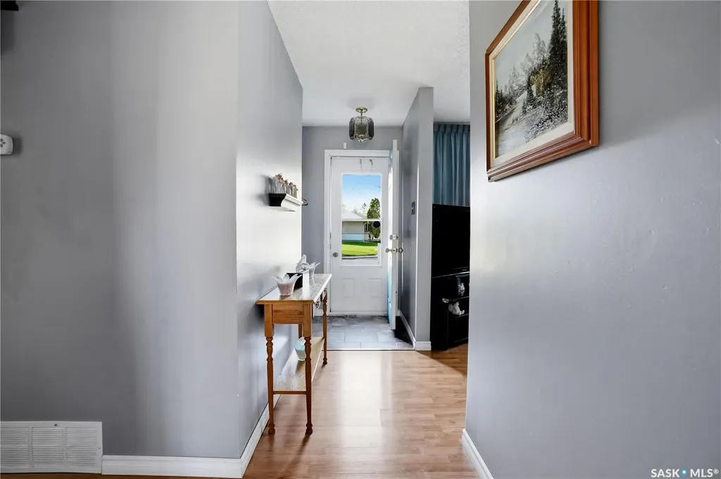 35 Mcinnis Crescent Regina SK S4R 3E7