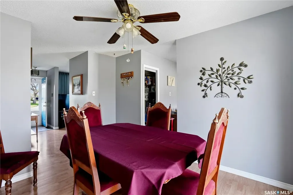 35 Mcinnis Crescent Regina SK S4R 3E7